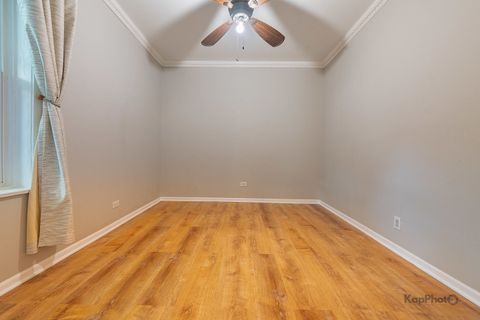 Tiny photo for 4240 N Clarendon Avenue #200S, Chicago, IL 60613 (MLS # 12487275)