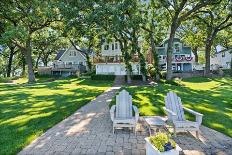 Single Family Residence in Ingleside IL 35332 Lake Shore Road.jpg