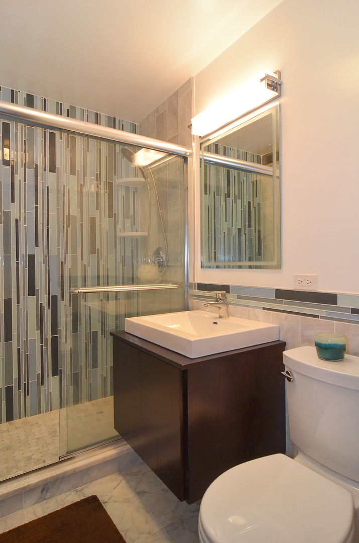 400 E Randolph Street 3816