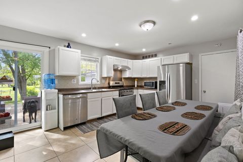 Tiny photo for 3S142 Birchwood Drive, Warrenville, IL 60555 (MLS # 12637163)