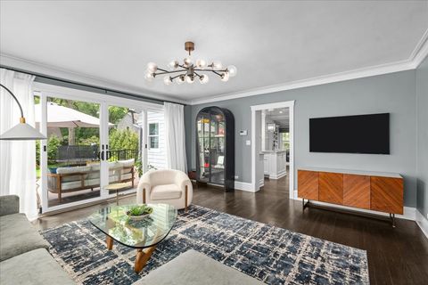 Tiny photo for 330 Abbotsford Road, Kenilworth, IL 60043 (MLS # 12417923)