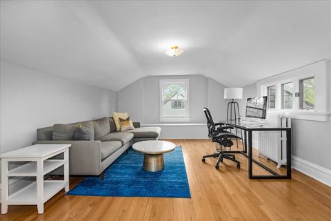 Tiny photo for 330 Abbotsford Road, Kenilworth, IL 60043 (MLS # 12417923)