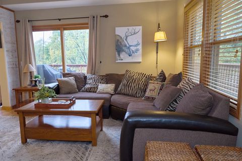 Tiny photo for 21 Magnolia Court, Putnam, IL 61560 (MLS # 12495918)