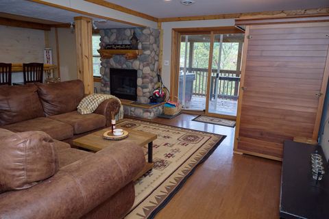 Tiny photo for 21 Magnolia Court, Putnam, IL 61560 (MLS # 12495918)