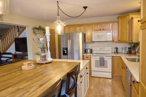 Tiny photo for 21 Magnolia Court, Putnam, IL 61560 (MLS # 12495918)