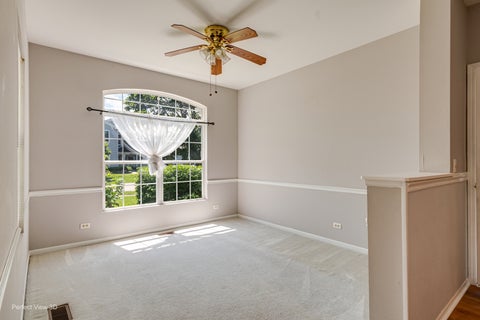 Tiny photo for 404 Cascade Lane #404, Oswego, IL 60543 (MLS # 12690379)