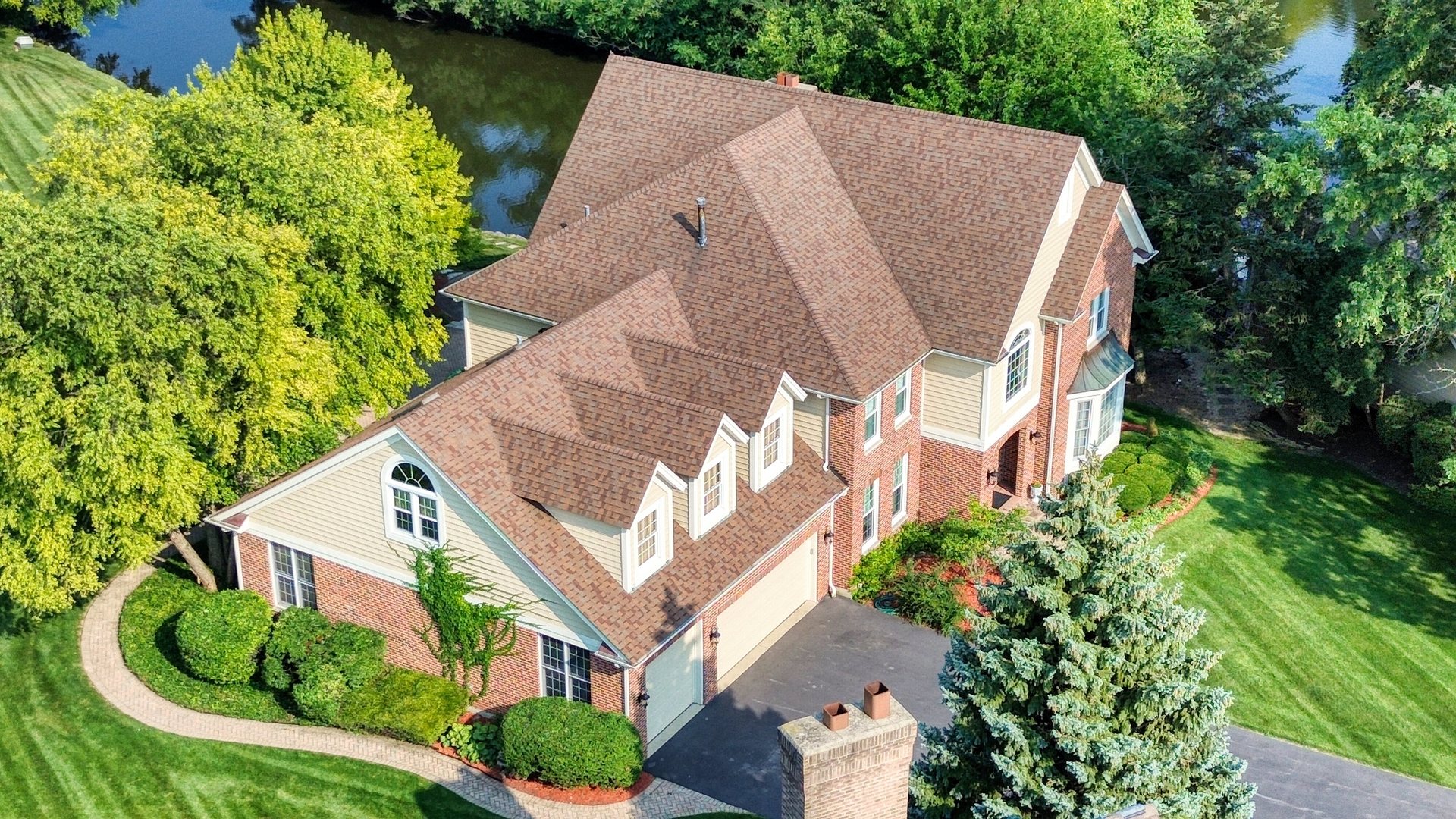 2131 Warwick Lane
