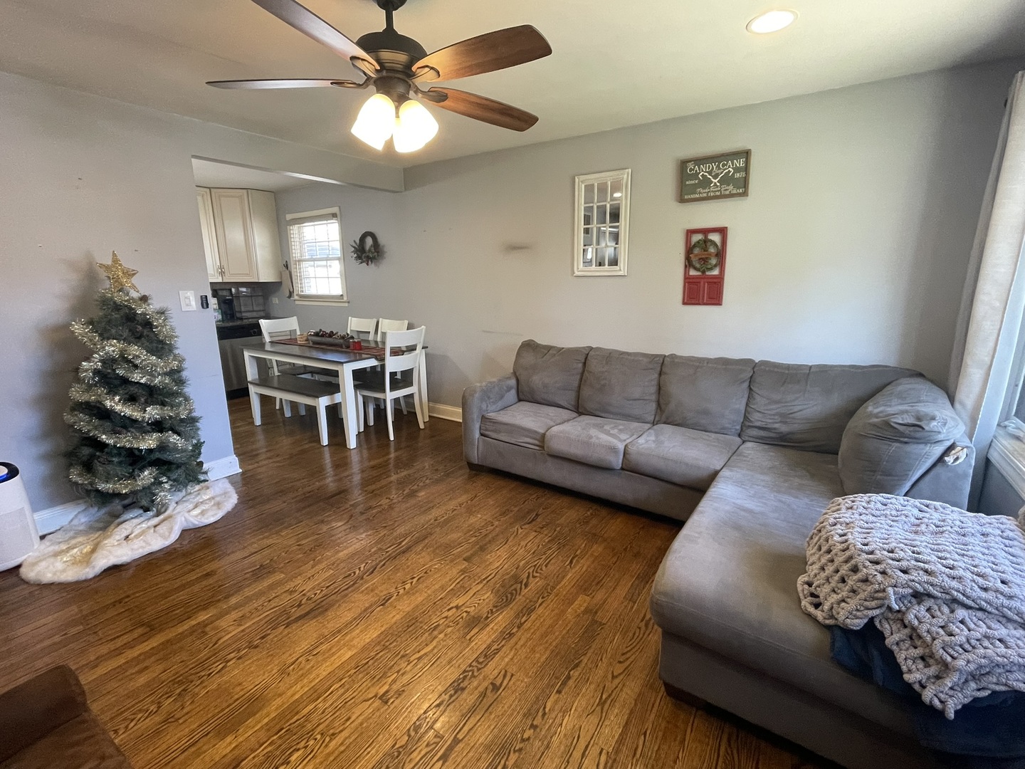 11334 S NATOMA Avenue