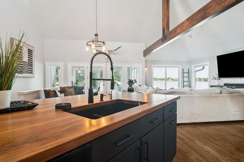 Tiny photo for 19330 W Lake View Avenue, Mundelein, IL 60060 (MLS # 12484586)