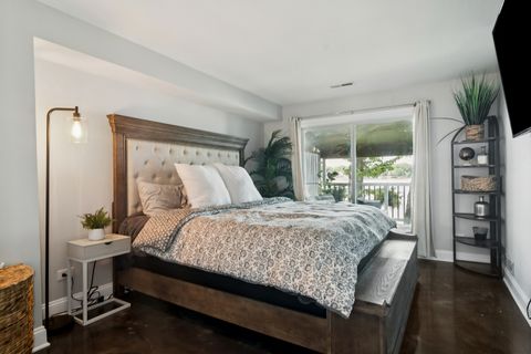 Tiny photo for 19330 W Lake View Avenue, Mundelein, IL 60060 (MLS # 12484586)