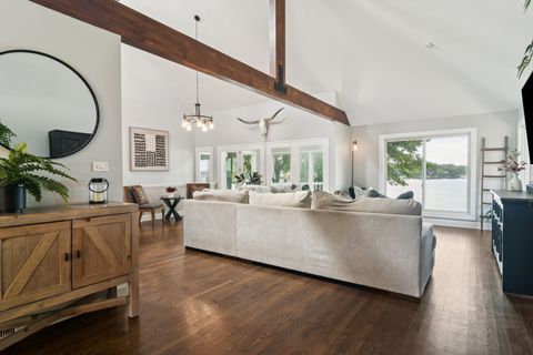 Tiny photo for 19330 W Lake View Avenue, Mundelein, IL 60060 (MLS # 12484586)