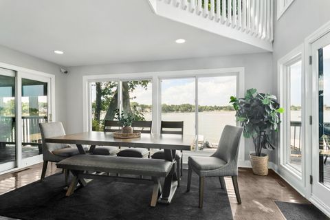 Tiny photo for 19330 W Lake View Avenue, Mundelein, IL 60060 (MLS # 12484586)