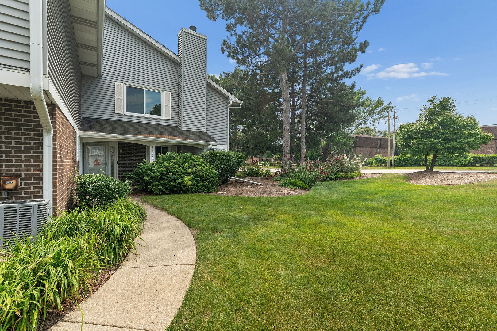 7605 Bristol Court 2-7