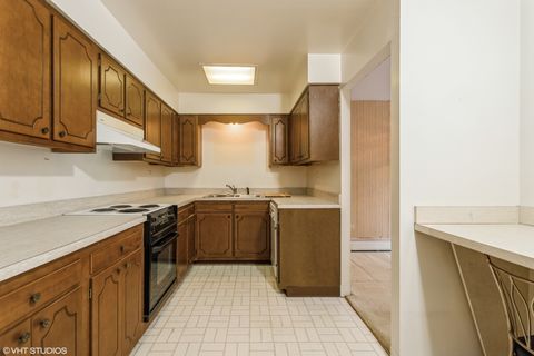 A home in Downers Grove