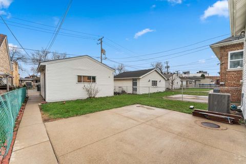 Tiny photo for 3342 Lombard Avenue, Berwyn, IL 60402 (MLS # 12609246)