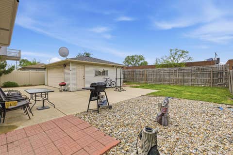 Tiny photo for 9324 S Thomas Avenue, Bridgeview, IL 60455 (MLS # 12653301)