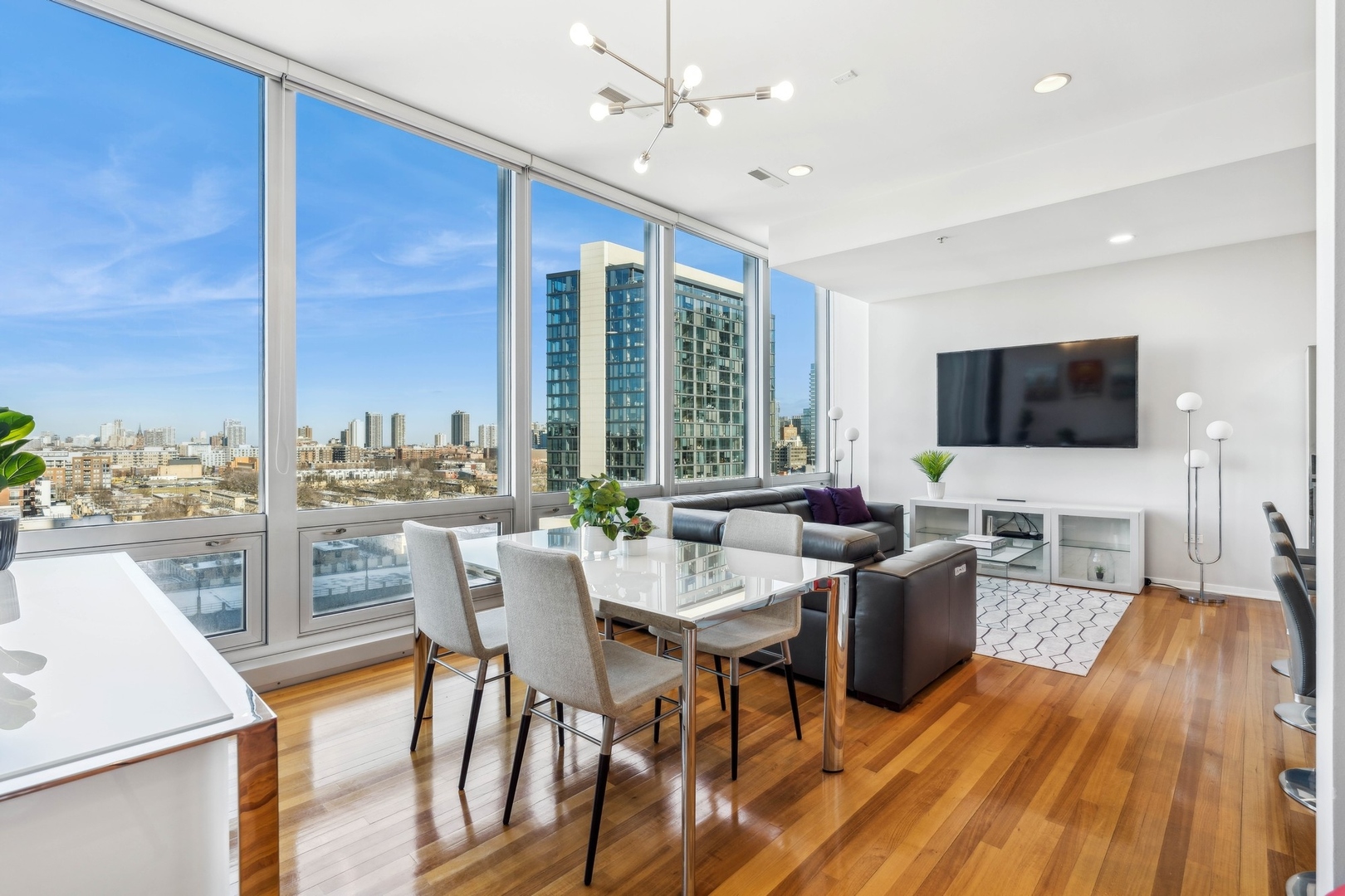 500 W SUPERIOR Street 802