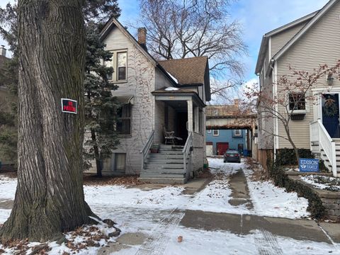 Tiny photo for 2128 W Eastwood Avenue, Chicago, IL 60625 (MLS # 12552259)