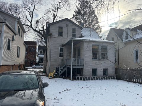 2128 W Eastwood Avenue Chicago IL 60625
