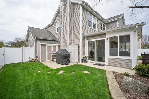 Tiny photo for 223 Shawnee Circle, Bartlett, IL 60103 (MLS # 12628394)