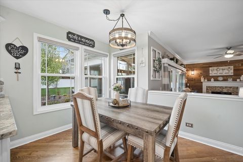 Tiny photo for 223 Shawnee Circle, Bartlett, IL 60103 (MLS # 12628394)