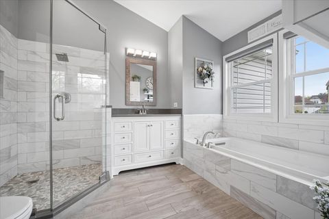 Tiny photo for 223 Shawnee Circle, Bartlett, IL 60103 (MLS # 12628394)
