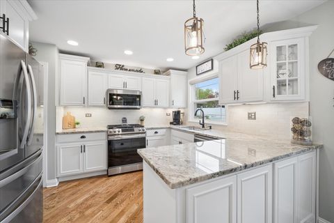 Tiny photo for 223 Shawnee Circle, Bartlett, IL 60103 (MLS # 12628394)