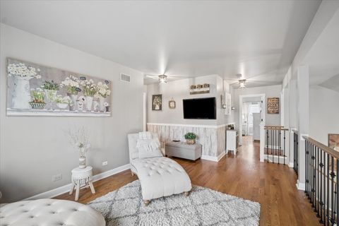 Tiny photo for 223 Shawnee Circle, Bartlett, IL 60103 (MLS # 12628394)
