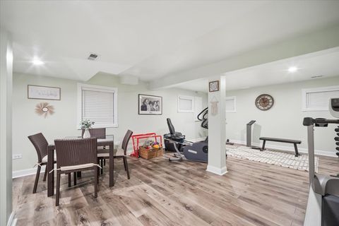 Tiny photo for 223 Shawnee Circle, Bartlett, IL 60103 (MLS # 12628394)
