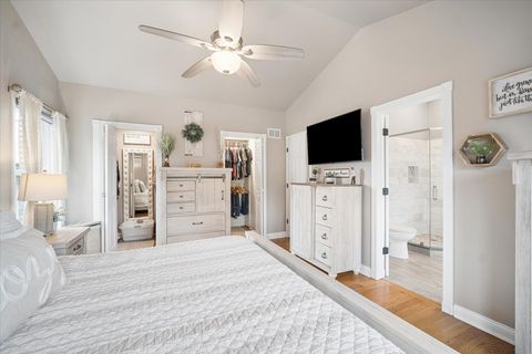 Tiny photo for 223 Shawnee Circle, Bartlett, IL 60103 (MLS # 12628394)
