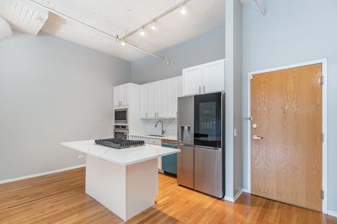 Tiny photo for 1530 S State Street #614, Chicago, IL 60605 (MLS # 12474958)