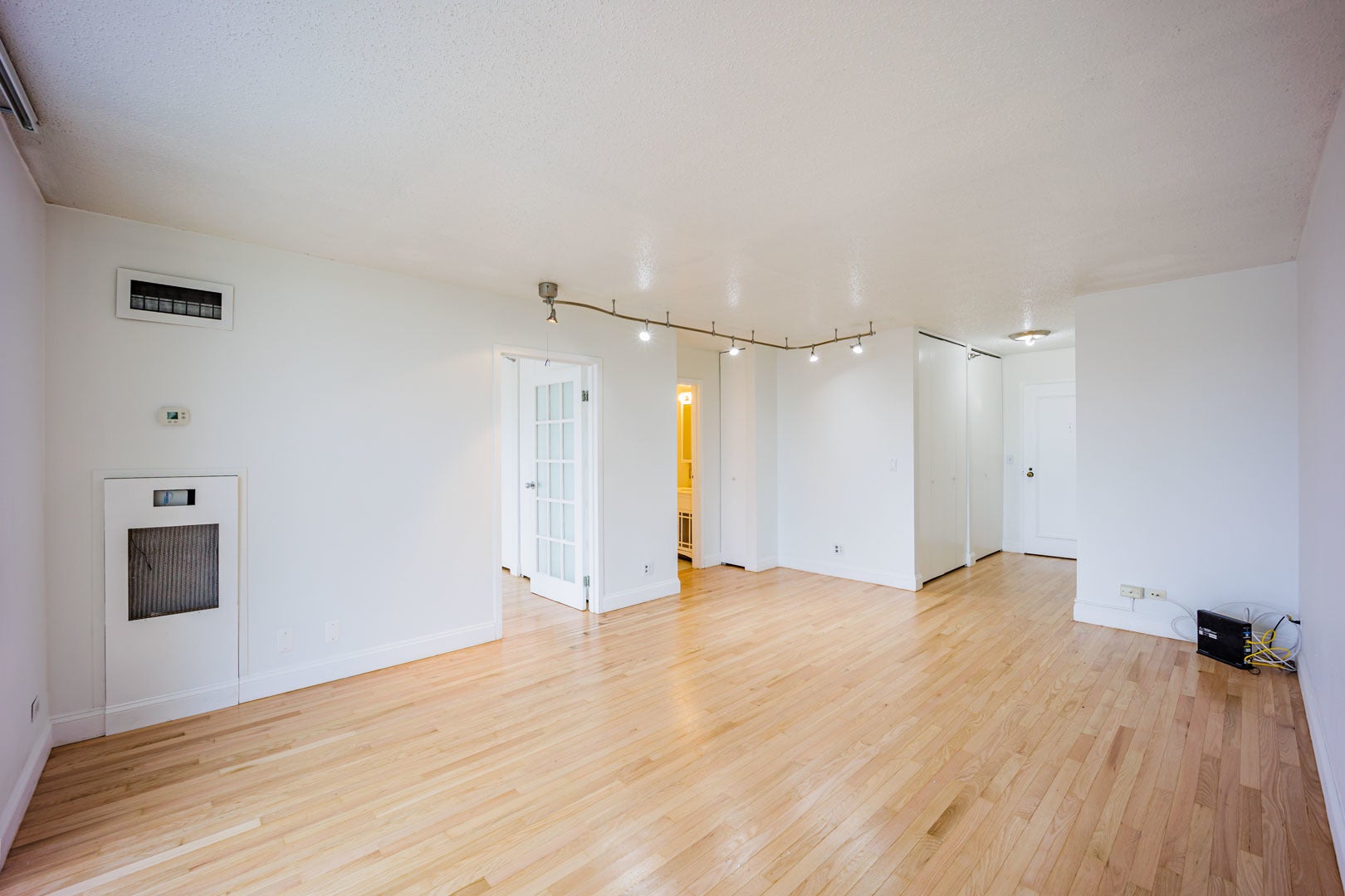 1212 N LASALLE Street 2104 - Photo 4