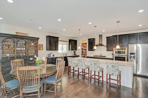 Tiny photo for 318 Arabian Circle, Willowbrook, IL 60527 (MLS # 12538436)