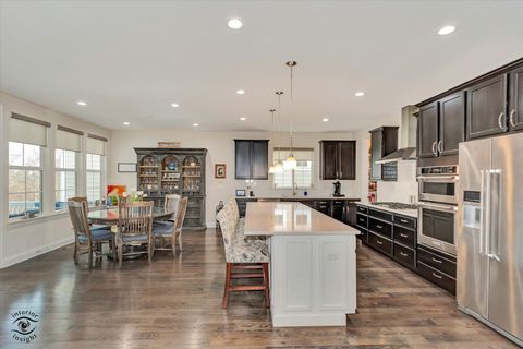 Tiny photo for 318 Arabian Circle, Willowbrook, IL 60527 (MLS # 12538436)