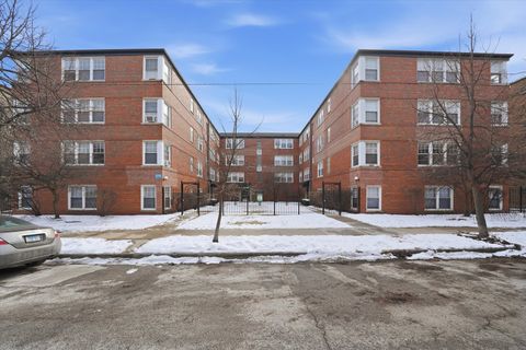 2429 W Farragut Avenue 2B Chicago IL 60625