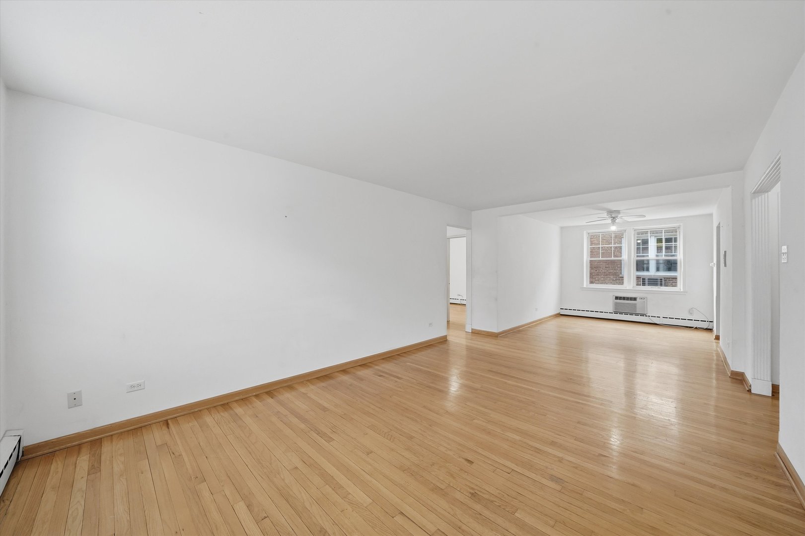 2429 W Farragut Avenue 2B