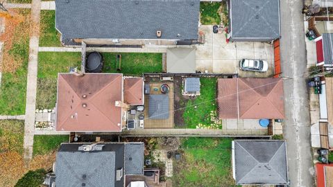 Tiny photo for 3833 Oak Park Avenue, Berwyn, IL 60402 (MLS # 12626022)