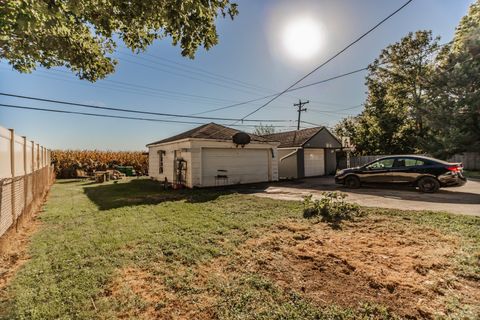 Tiny photo for 2202 E Washington Street, Joliet, IL 60433 (MLS # 12583447)