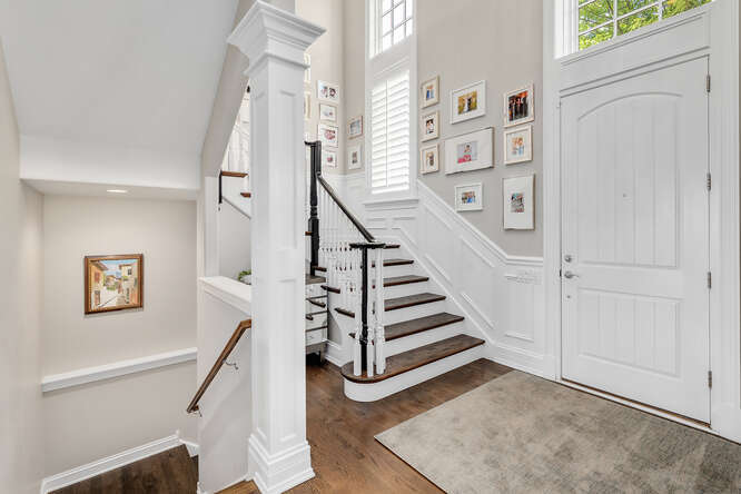 8 Willowcrest Drive
