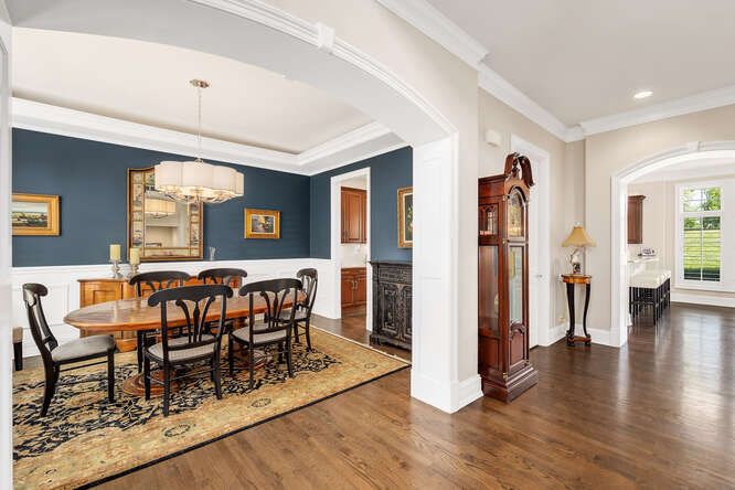 8 Willowcrest Drive