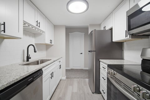 Tiny photo for 1 Renaissance Place #709, Palatine, IL 60067 (MLS # 12705514)