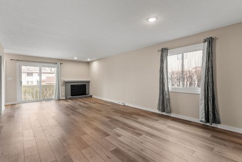 Tiny photo for 5911 36th Ave Court #16, Moline, IL 61265 (MLS # 12606136)