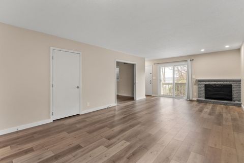 Tiny photo for 5911 36th Ave Court #16, Moline, IL 61265 (MLS # 12606136)