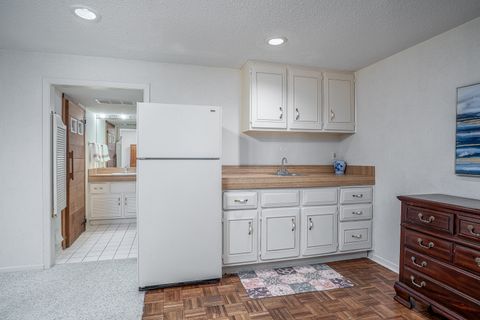 Tiny photo for 22 Wildwood Trail, Bettendorf, IA 52722 (MLS # 12601979)