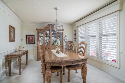 Tiny photo for 22 Wildwood Trail, Bettendorf, IA 52722 (MLS # 12601979)