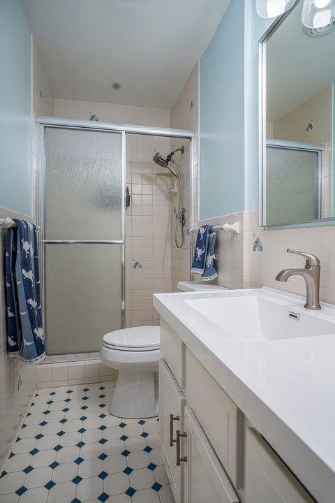 Tiny photo for 22 Wildwood Trail, Bettendorf, IA 52722 (MLS # 12601979)