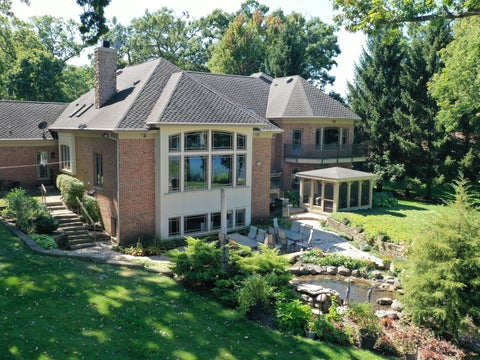 Tiny photo for 24092 W Old Oak Drive, Mundelein, IL 60060 (MLS # 12616631)