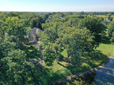 Tiny photo for 24092 W Old Oak Drive, Mundelein, IL 60060 (MLS # 12616631)