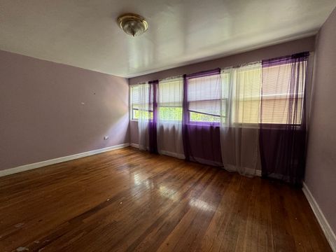 Tiny photo for 109 E 37th Place, Chicago, IL 60653 (MLS # 12448251)
