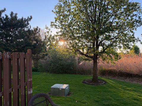 Tiny photo for 18251 Kirby Drive #1, Tinley Park, IL 60487 (MLS # 12645546)
